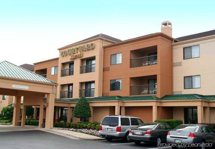 Courtyard By Marriott Monroe Airport Hotel Exterior photo
