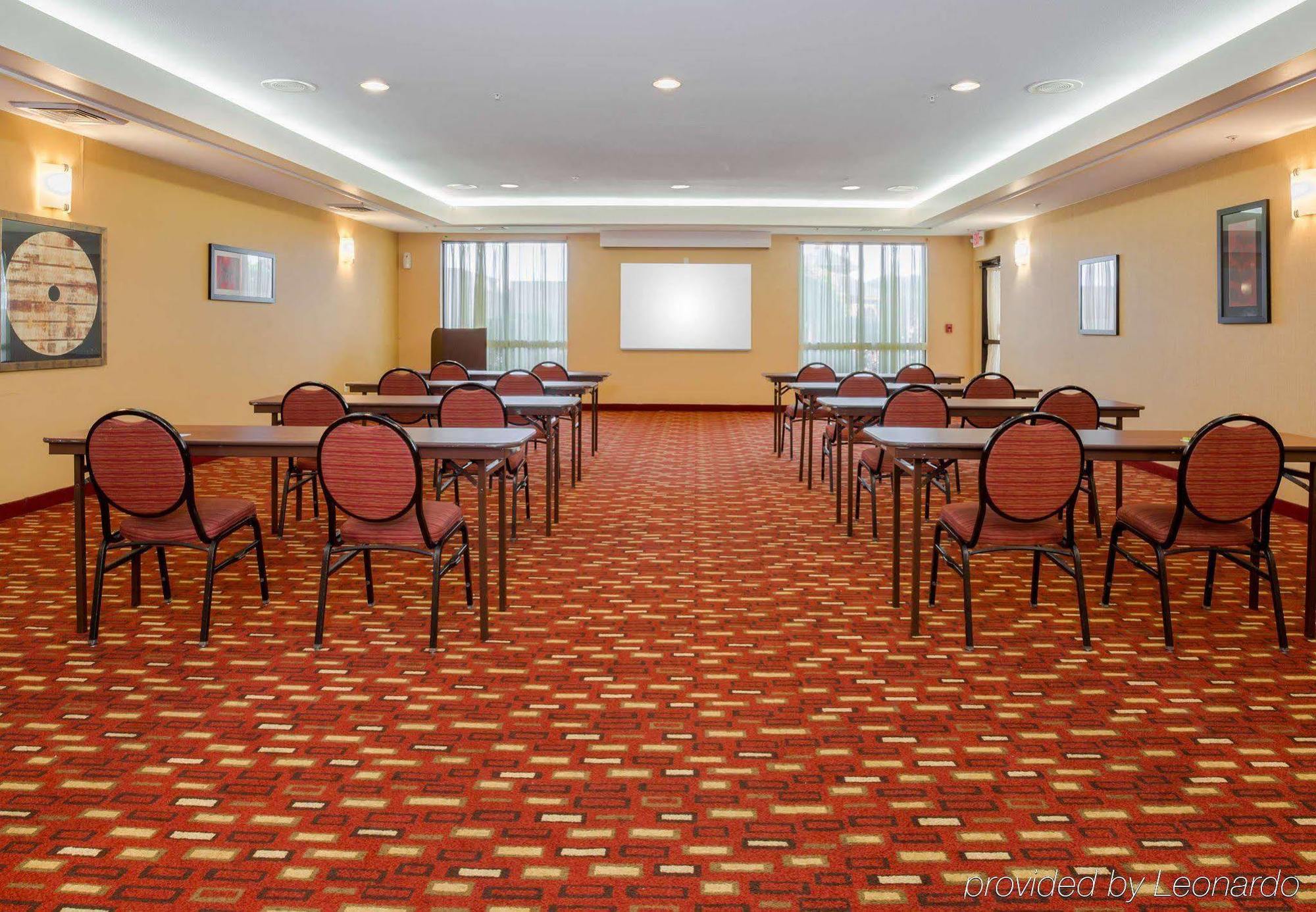Courtyard By Marriott Monroe Airport Hotel Exterior photo